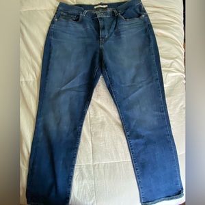 NWOT Levi’s Classic Straight Fit Women’s Jeans | Size 14